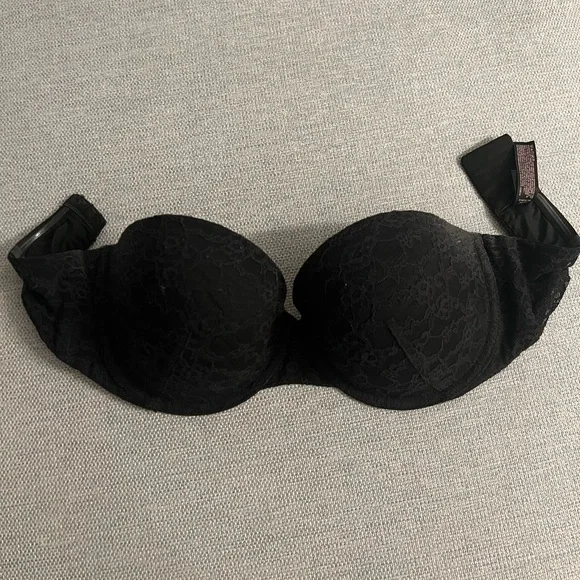 Victoria’s Secret Black Lace Bra – 34DD - Picture 1 of 6